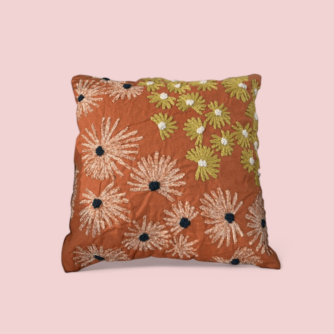 Sunburst Delight Tufted Cushion Cover