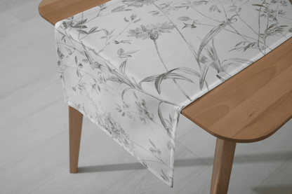 Whispering Meadow Table Runner - 4 Seater