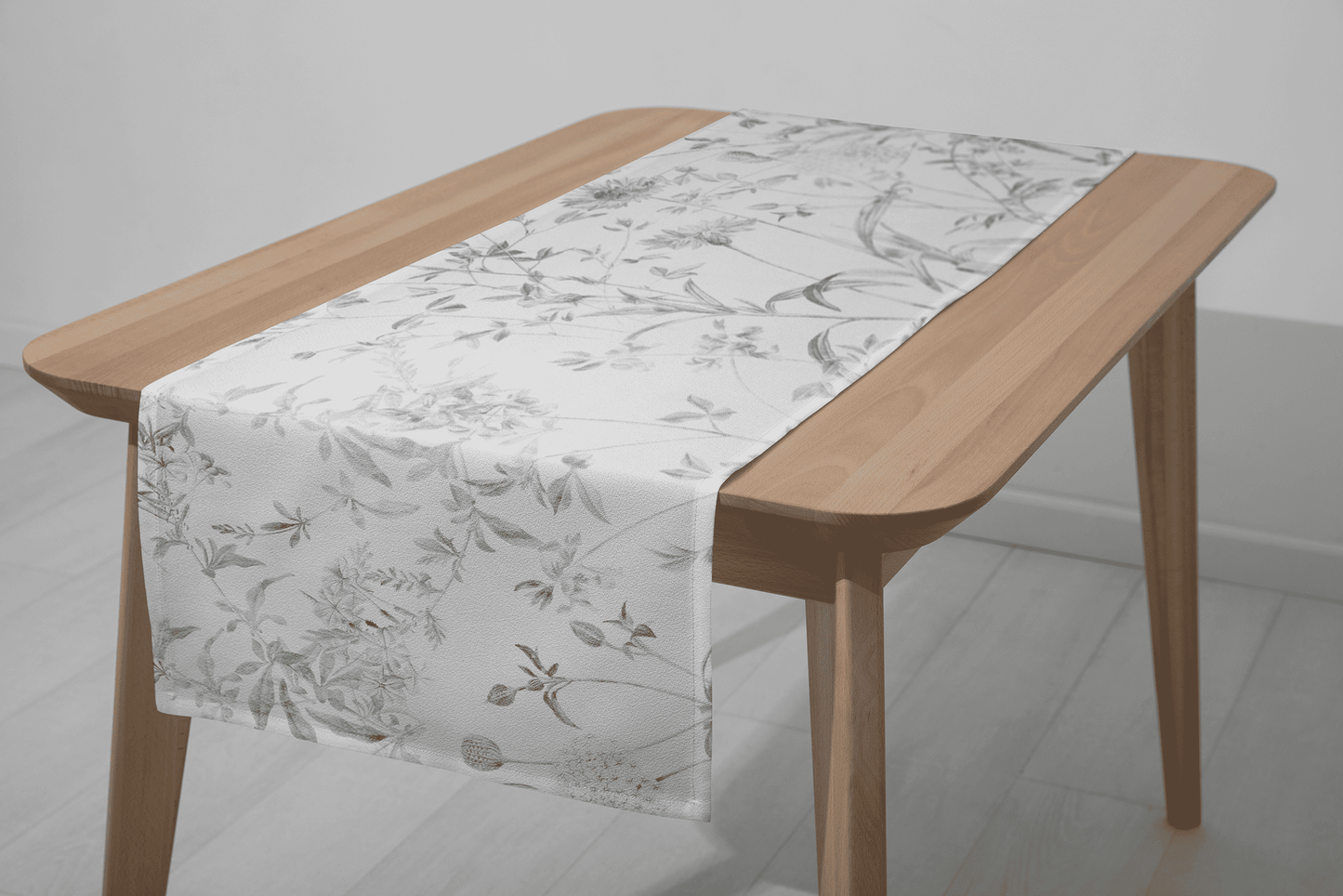 Whispering Meadow Table Runner - 4 Seater